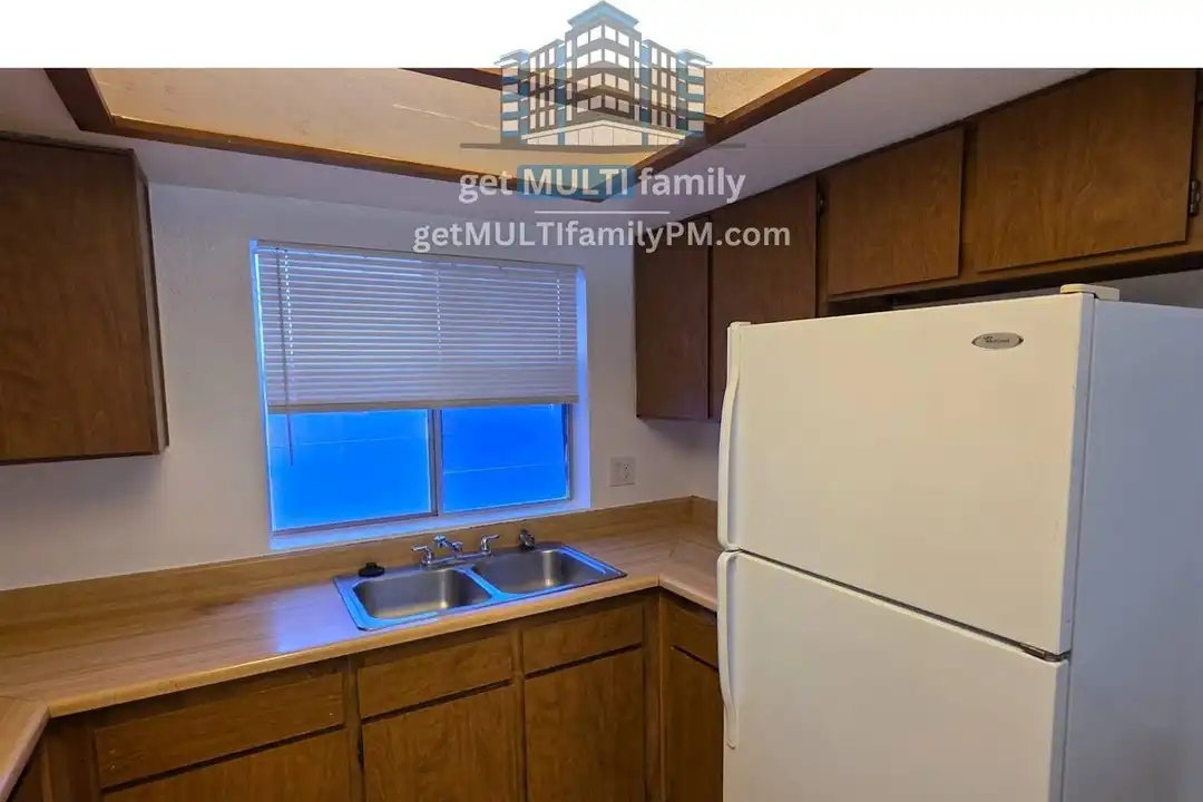 2514 N 49th St unit 2 - View 2
