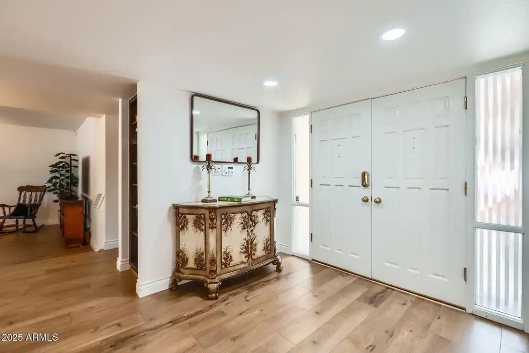 1305 E Steamboat Bend Dr - View 4