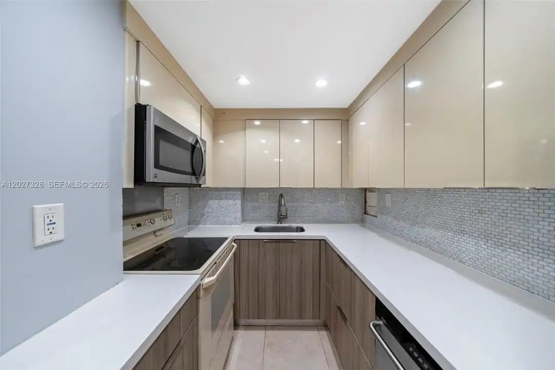 3301 NE 5th Ave unit 104 - View 3