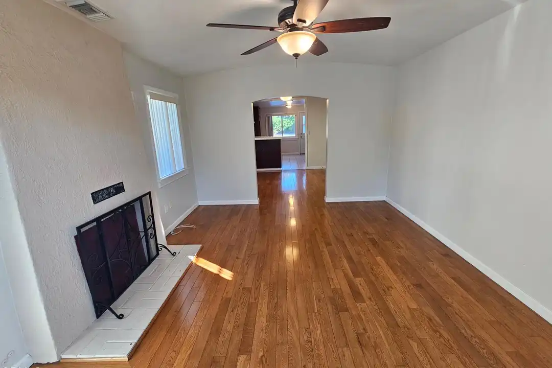 House in Pasadena - View 4
