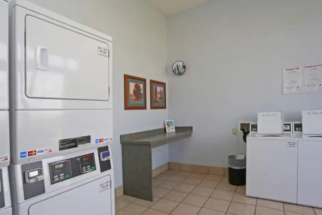 Apartment in San Antonio, Bexar - View 2
