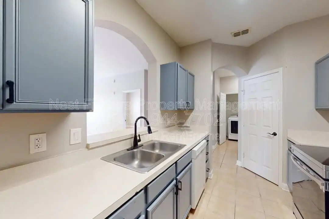 7990 Baymeadows Rd E unit 1017 – pohled 4
