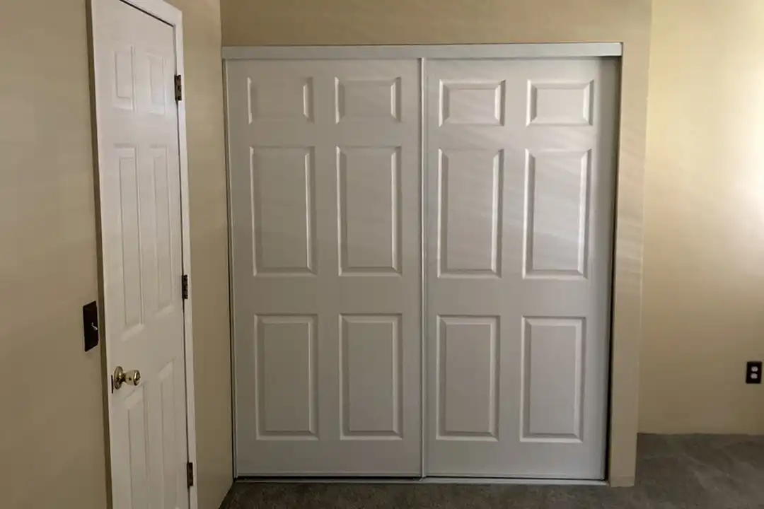 1661 Killarney St - View 5