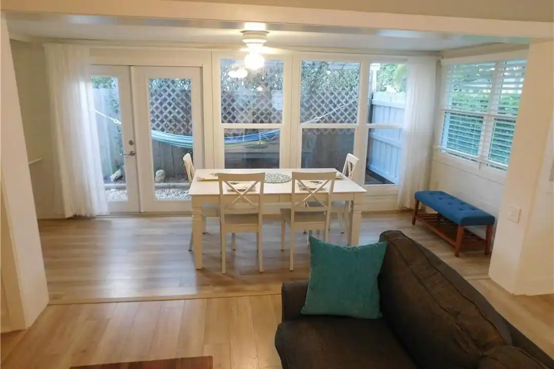 74 7th St #12 - View 4