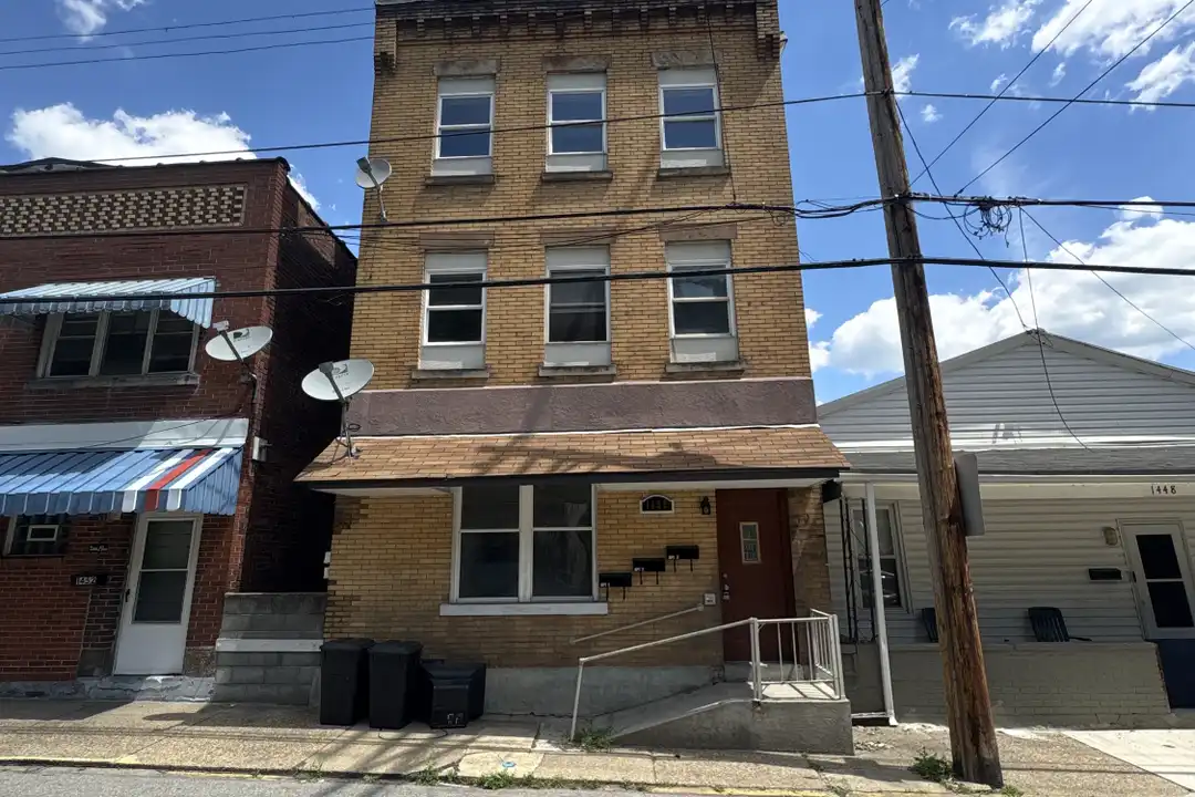 1450 Fleming Ave unit 2 – photo 1