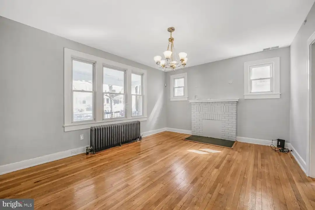3216 22nd St NE - View 4