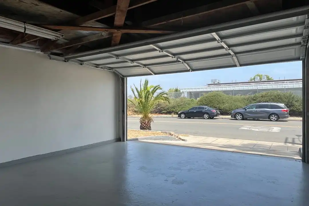 3941 Birch St unit 3945 - View 4