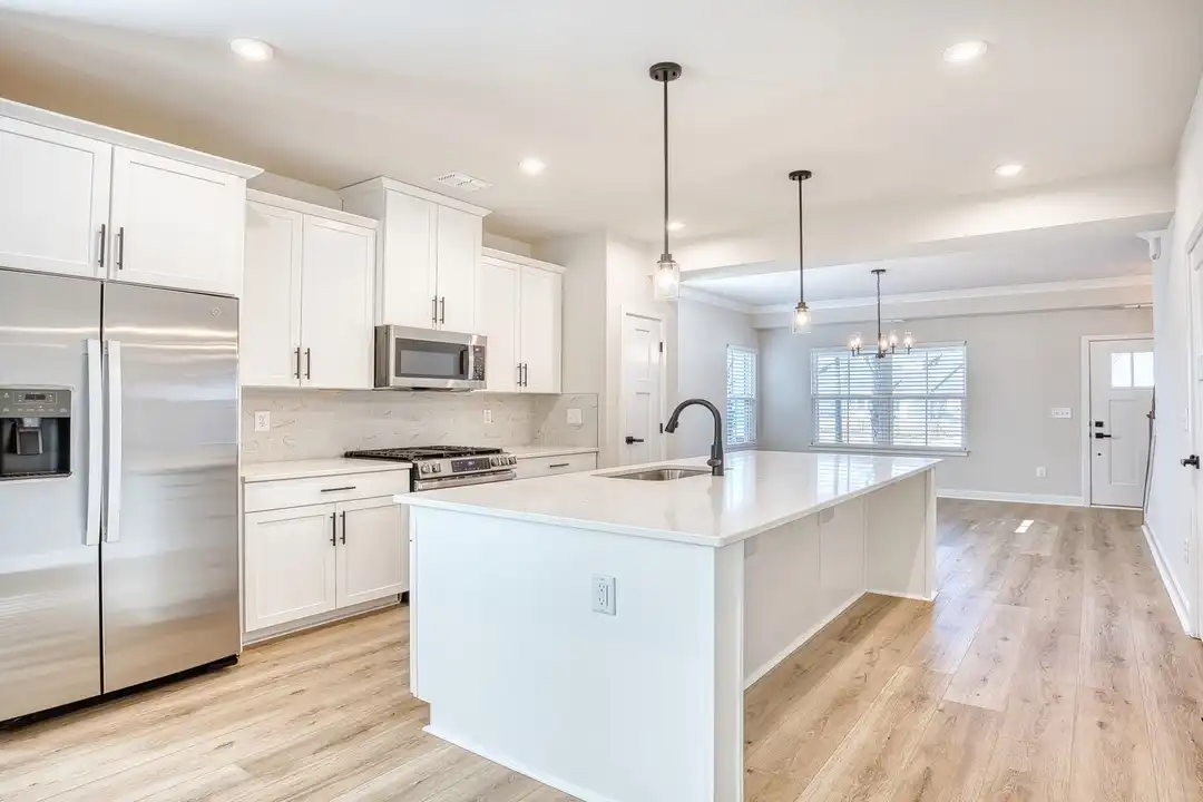 2520 Evander Dr - View 3