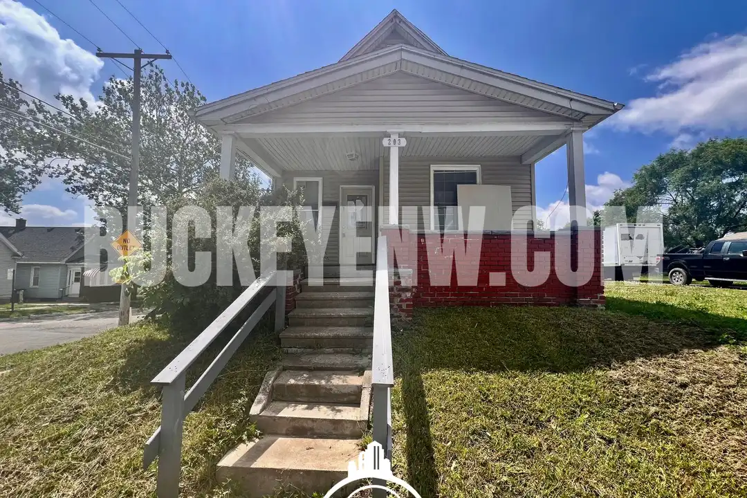 203 South Ave – photo 1
