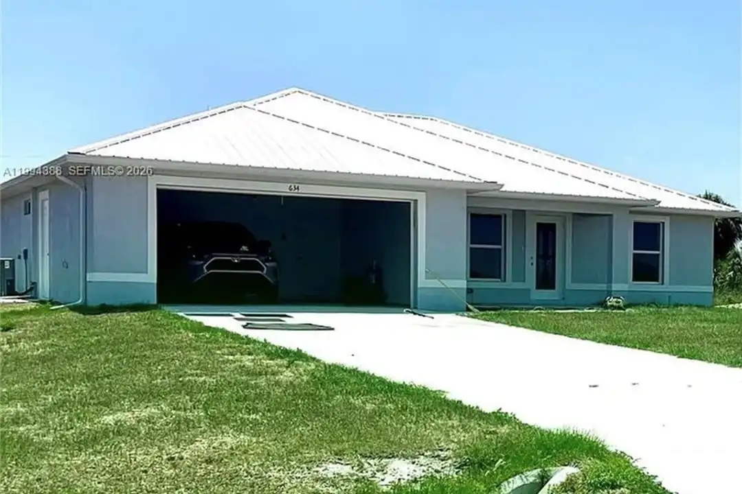 634 Royce Rd - View 2
