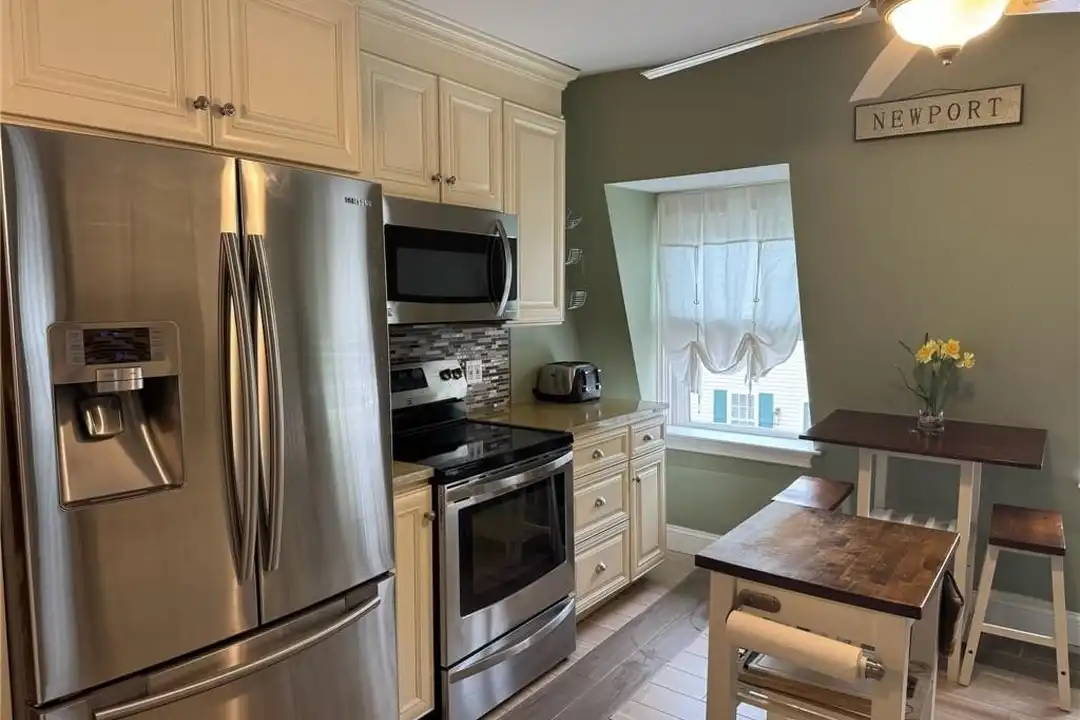 4 Hammond St #5 - View 2