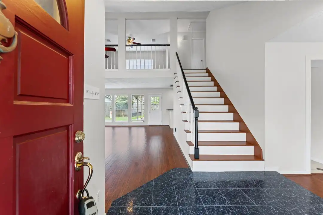 3204 Kempwood Dr - View 3