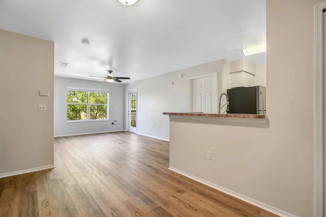 2155 Fontebranda Loop unit 180#100 - More