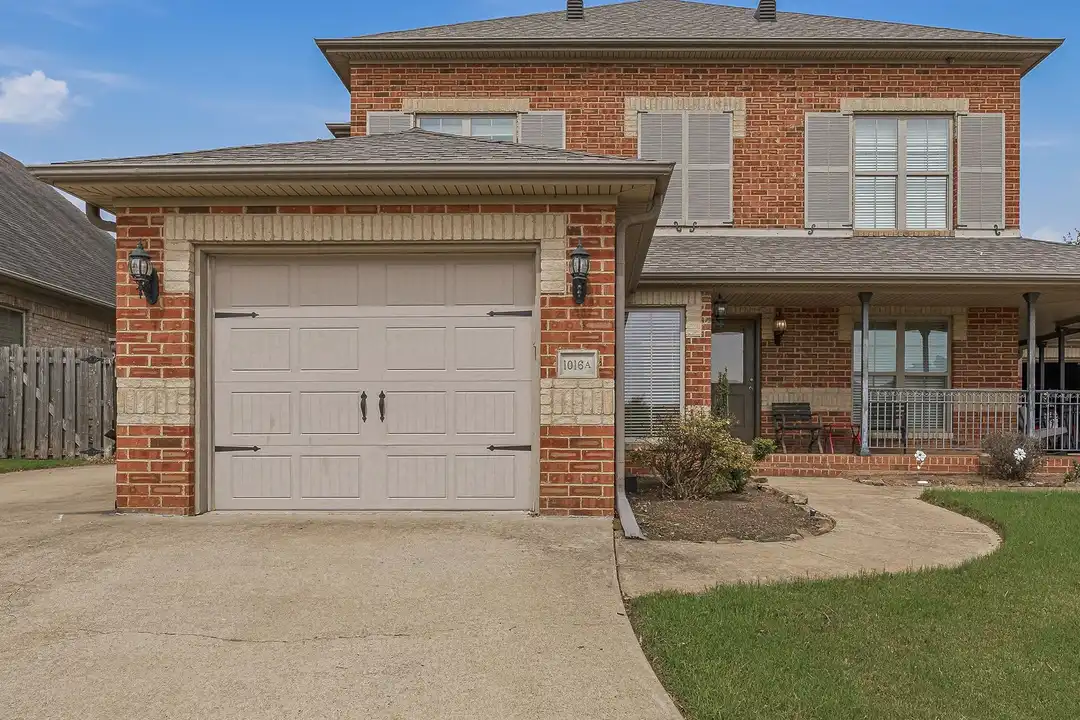 1016 Villa Dr unit A - View 2