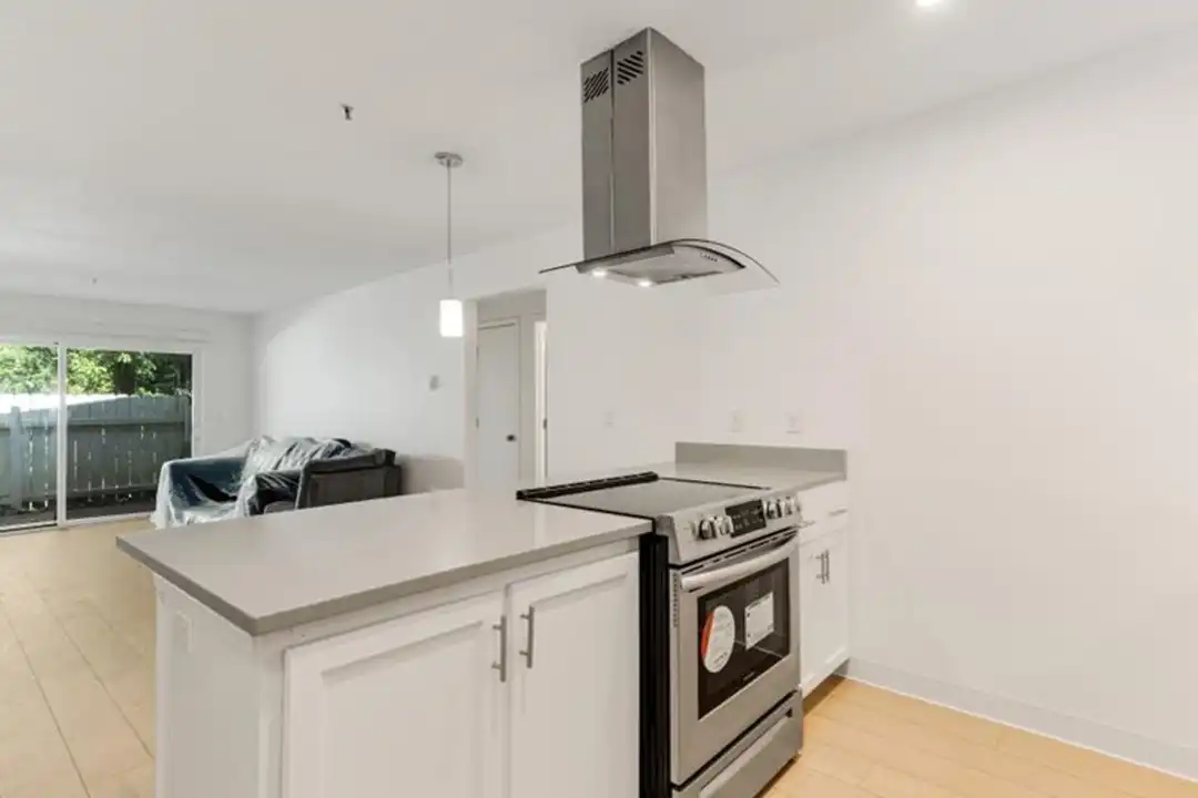 4611 SW Luradel St unit 1 - Widok 2
