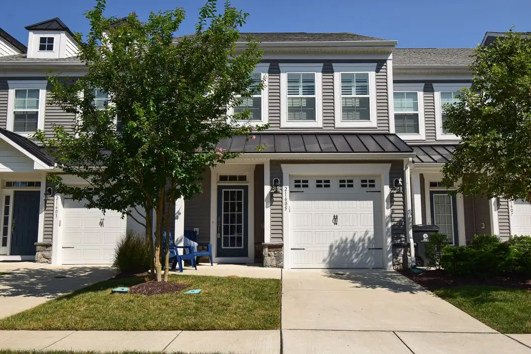 21605 Cordova Pl – photo 1 of 20