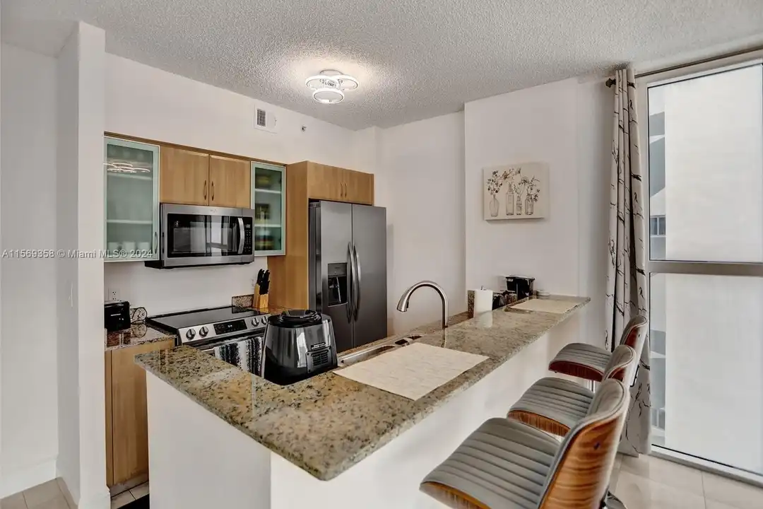 17555 Atlantic Blvd #1101 - More