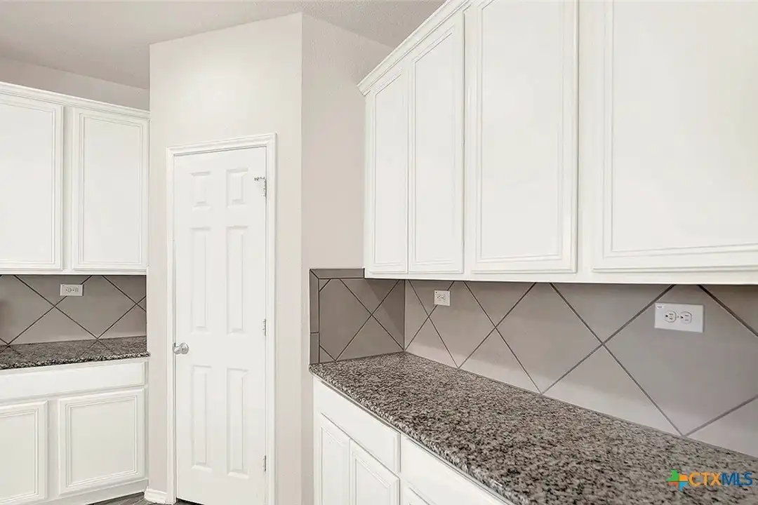 424 Landmark Falls - View 5