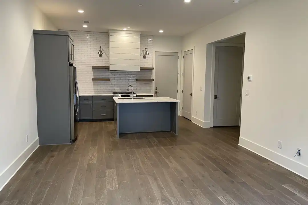 460 Heatherden Ave - View 4
