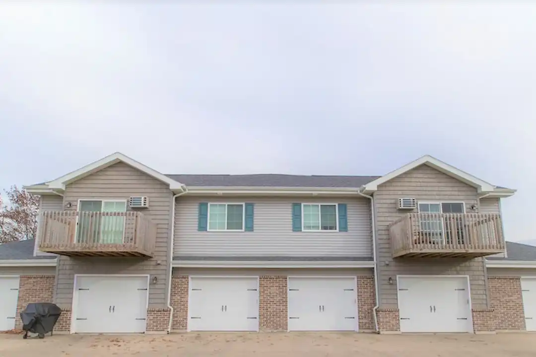 Apartment in Beaver Dam - View 5