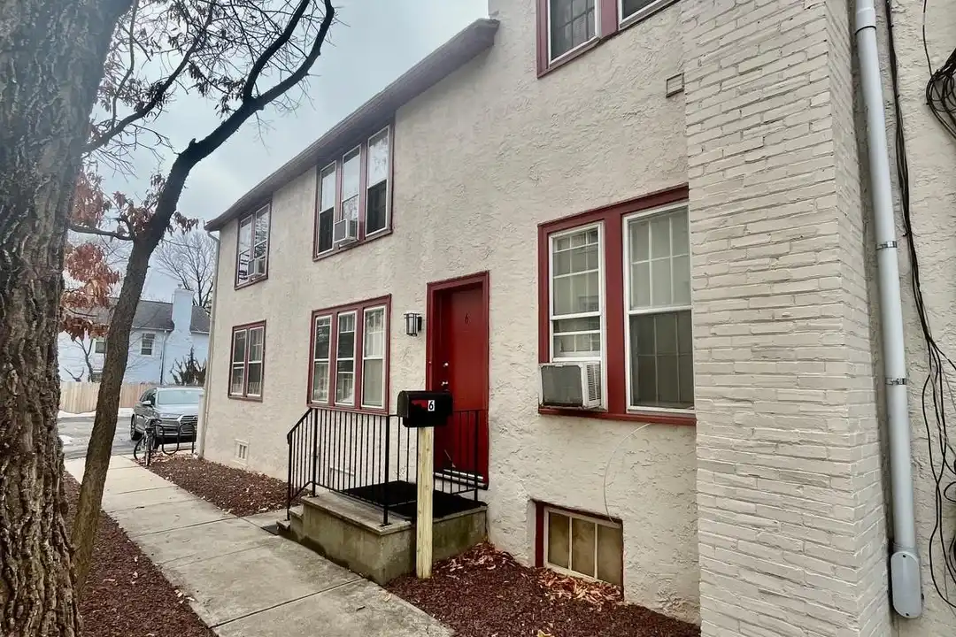 345 Nassau St #6 - View 2