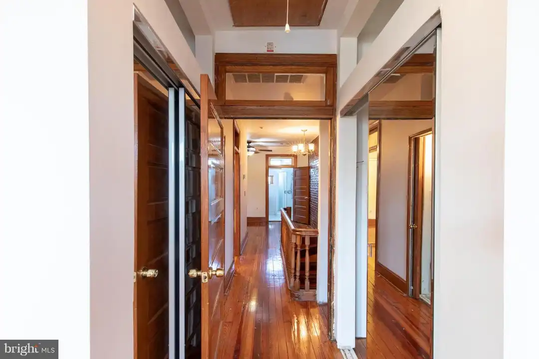 33 Randolph Pl NW - More
