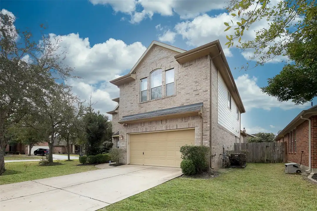 12811 Flat Creek Dr - View 4