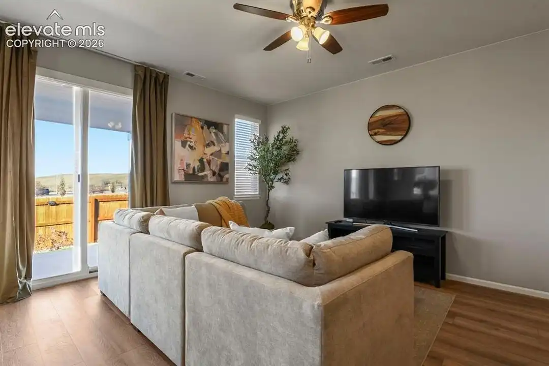 6445 Bodacious Cir - View 5
