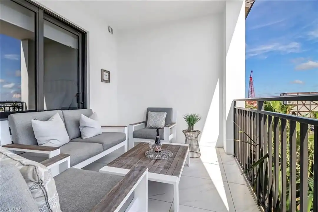 1135 3rd Ave S #415 - View 5