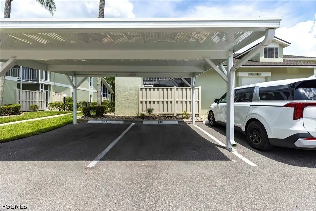 Apartment in Fort Myers - View 2