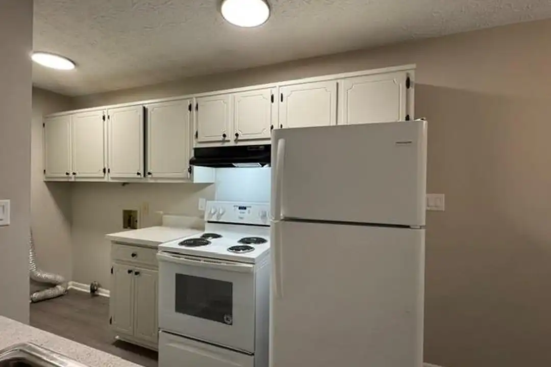 662 Bellemeade Dr SW unit D - More