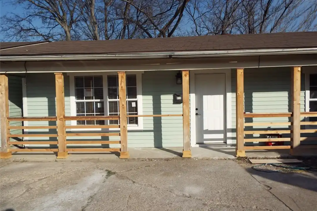509 S Fannin St #B – photo 1