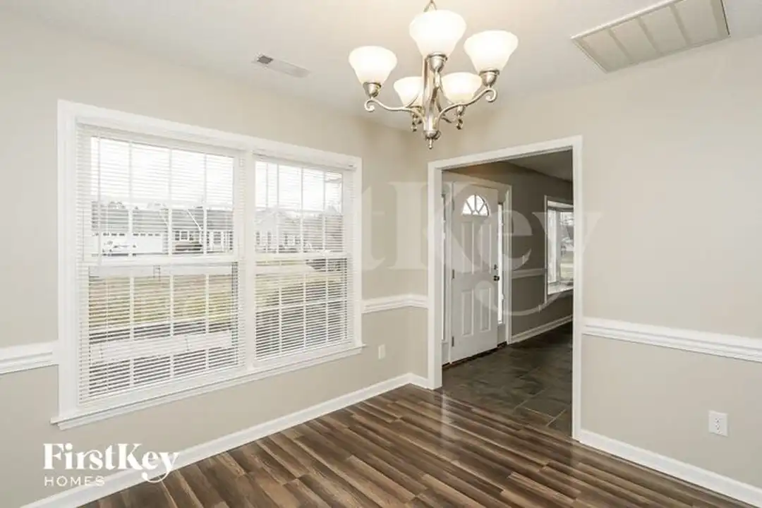 6350 River Crest Dr - View 4