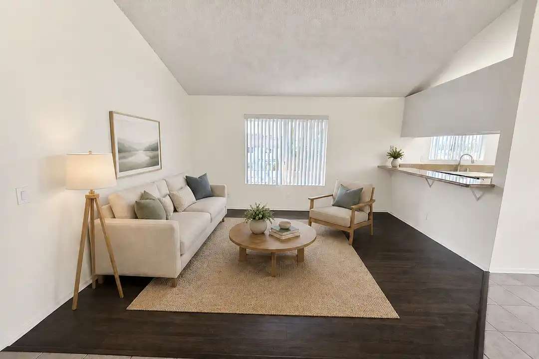 1133 Mira Mar Ave unit Unit 301 – photo 1