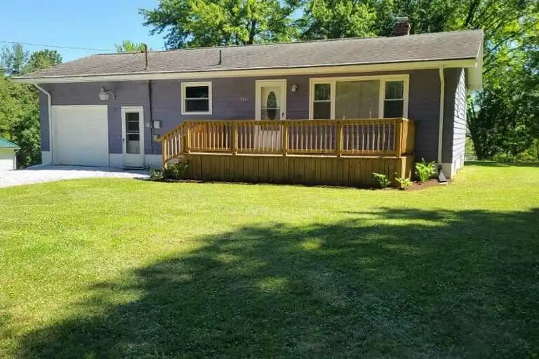 6490 Willow Way – photo 1 of 21