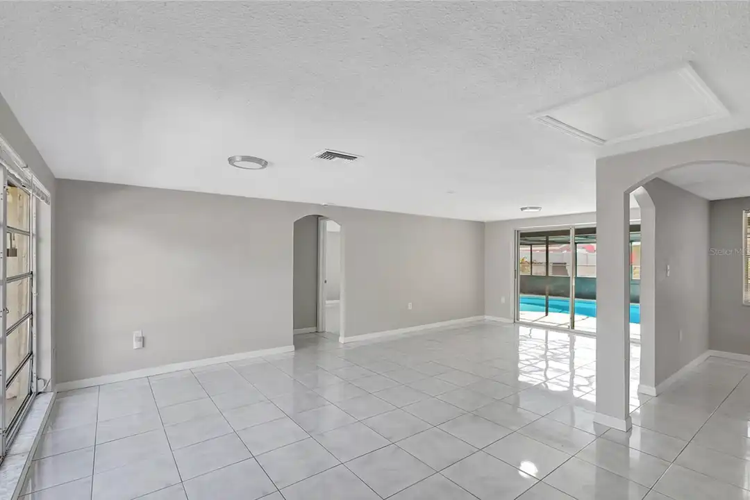 7210 Parrot Dr - View 4
