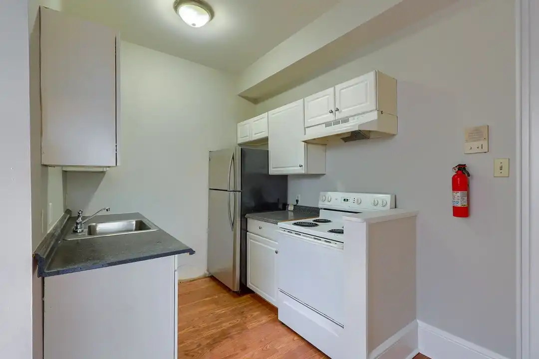 1006 N 3rd St unit 1006 1/2 Unit 3 - View 3