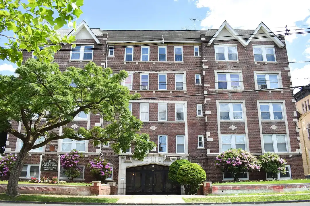 Apartment in Plainfield - View 4