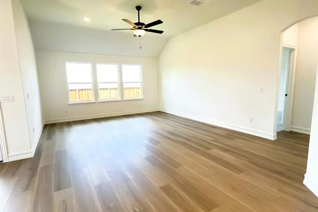 4349 Noble Ln - View 5