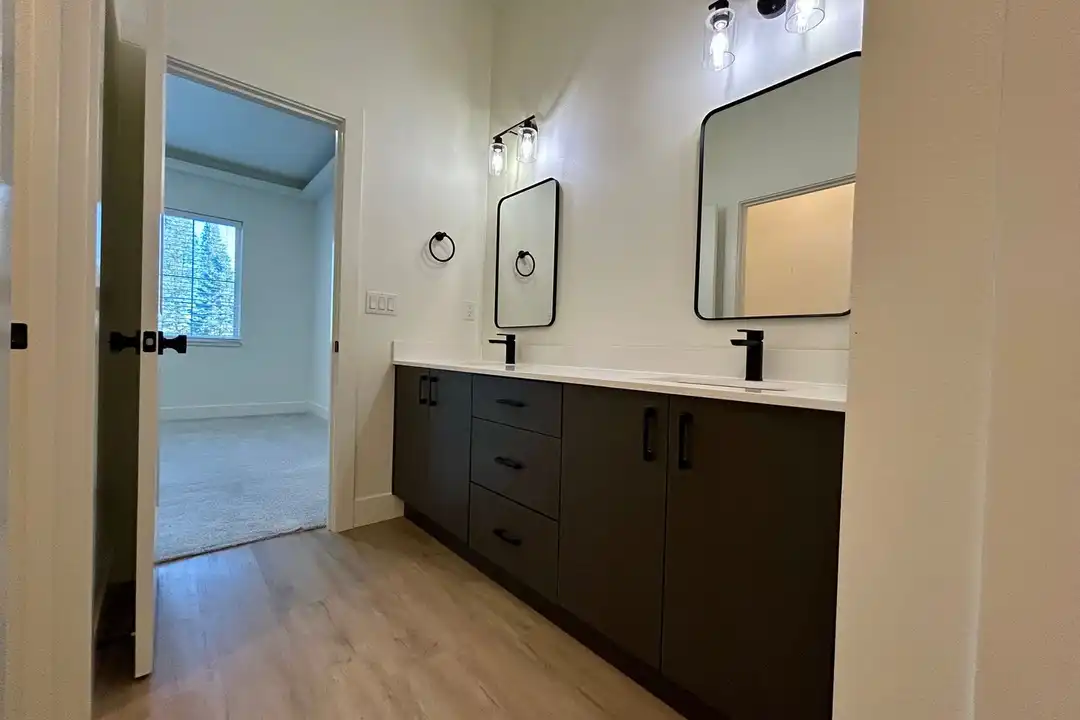 11015 NE 26th St unit Unit 02 - View 4