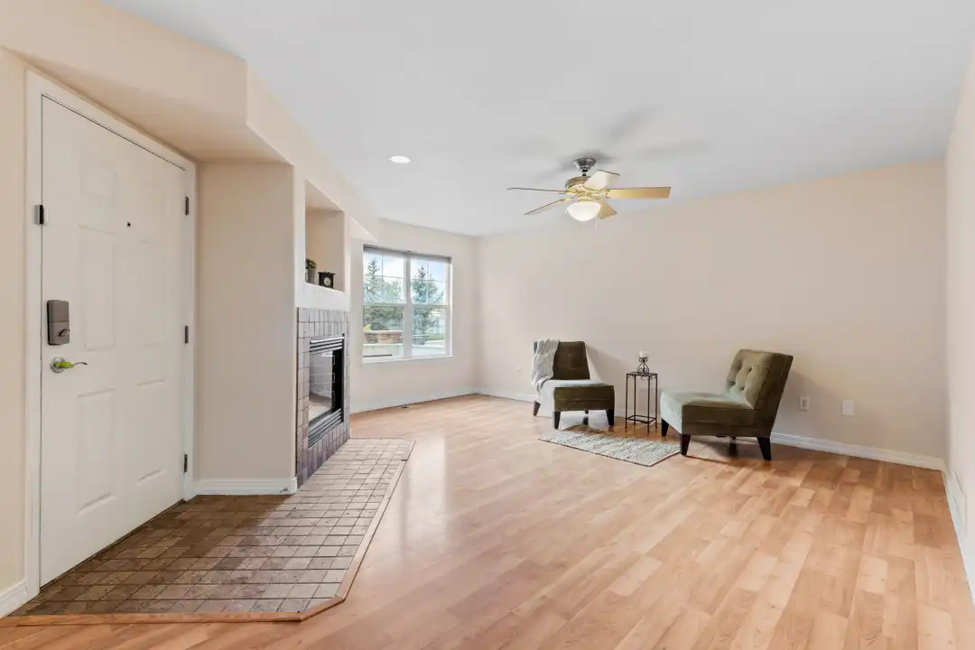 13235 Holly St unit E - View 4