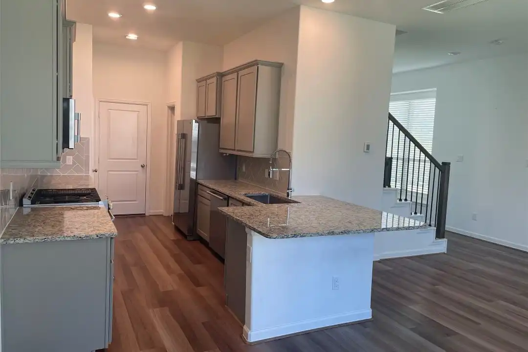 621 Aspen Falls Ct - View 3
