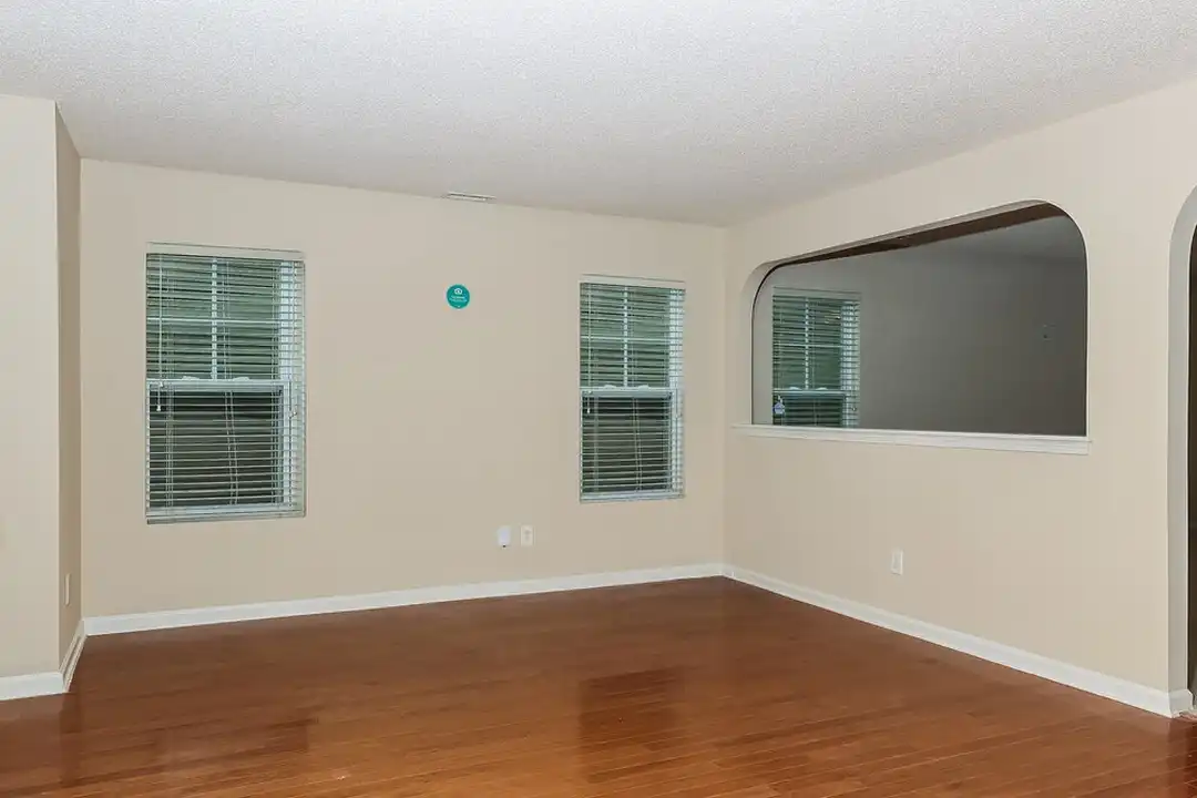 51 Valleyfield Dr - View 6