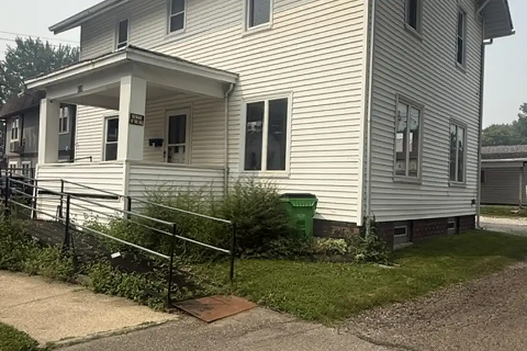 616 N Buckeye St – photo 1 of 35
