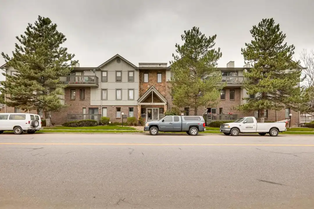 6425 S Dayton St unit 107 - View 3