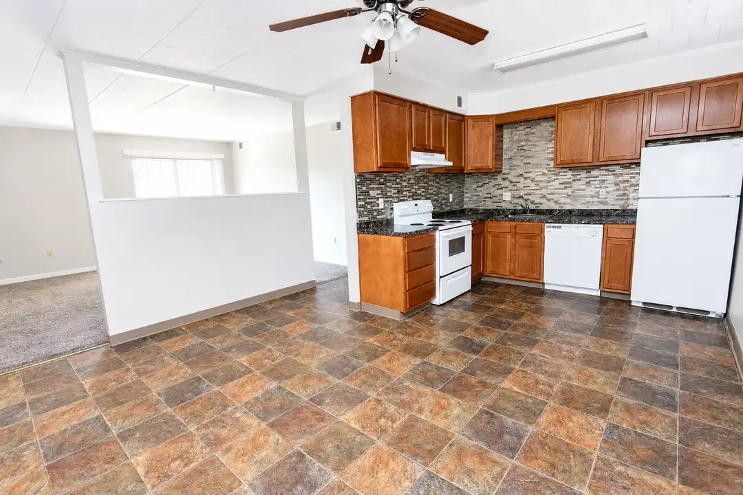 530 Kelly Ave unit 7 – photo 1