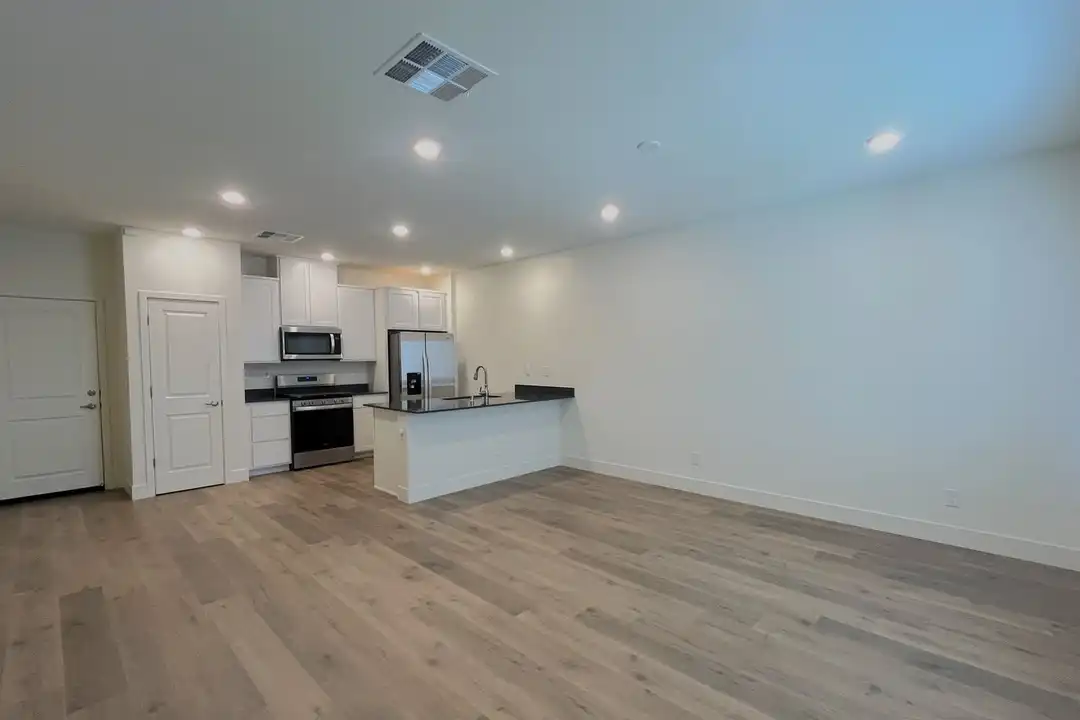 1612 Prancer St unit 3 - View 2