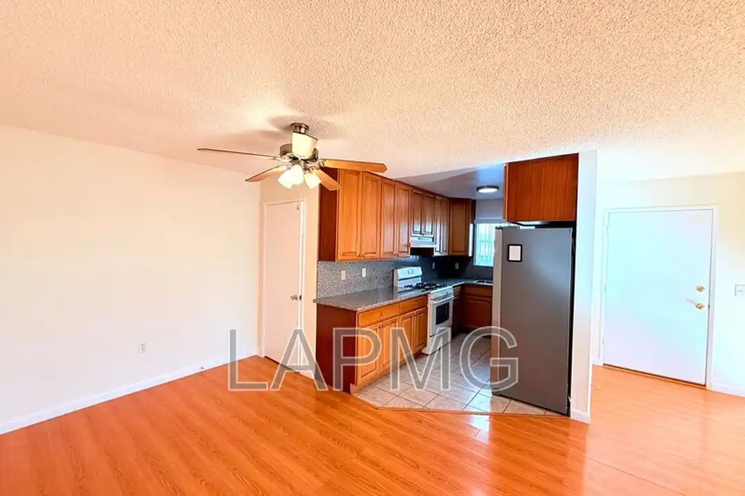 1059 Western Ave unit 1 - More