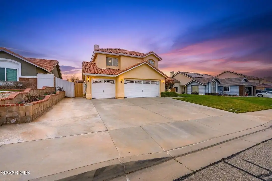 42419 62nd St W - View 2