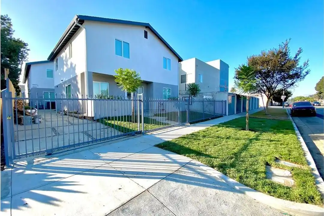 10617 S Broadway unit BROADWAY(10617) - Los Angeles, CA | Rent.